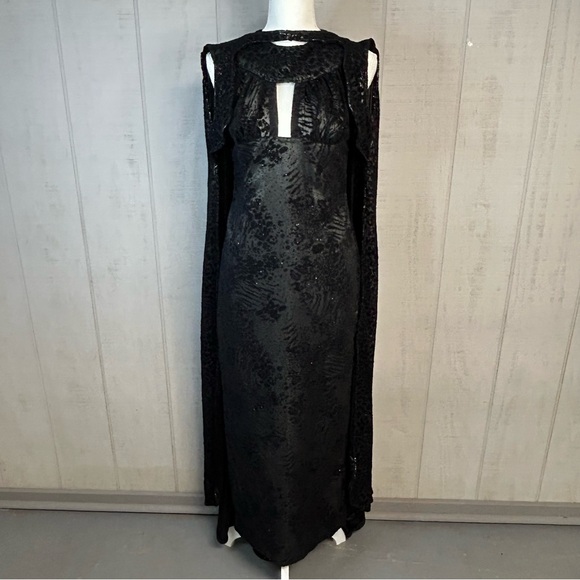Hand Crafted Dresses & Skirts - Womens Medieval Queen Costume Size M Dress Cape Set Long Black Velvet Goth Witch